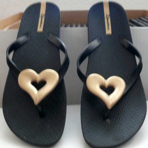 Ipanema Flip Flops Gold Heart Black Shoe size 8